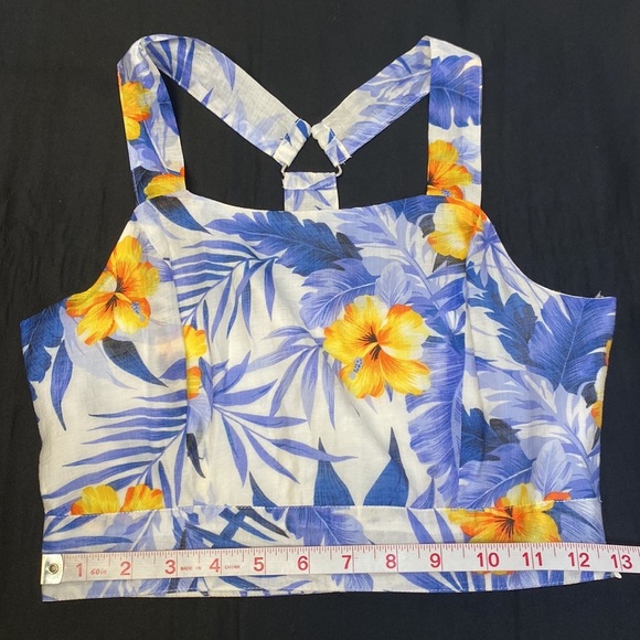 J.O.A Blue and Yellow Floral Crop Top - Picture 8 of 11